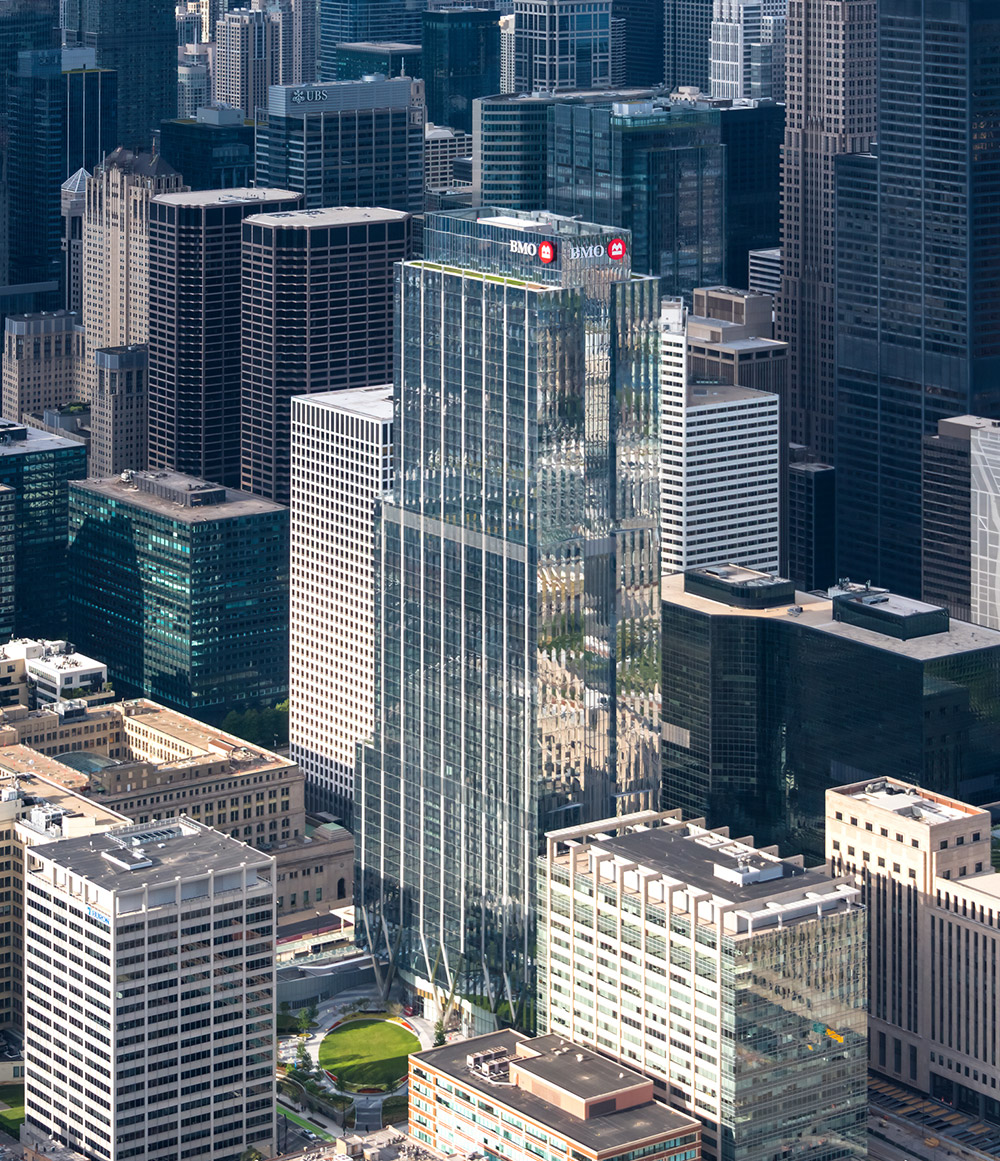 3d rendering of a stunning glass office building in Chicago